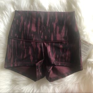 Lululemon Boogie Short Roll Down